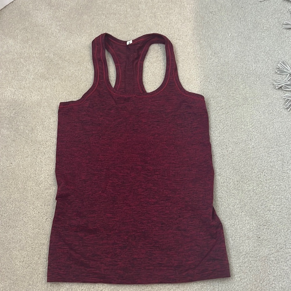 Lululemon tank